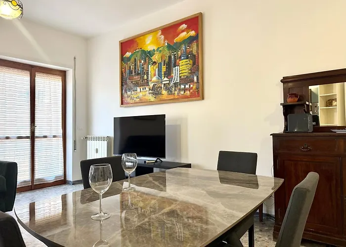 Casa Sulle Rive Del Tevere