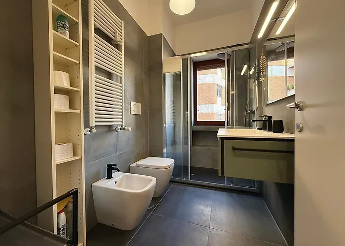 Casa Sulle Rive Del Tevere