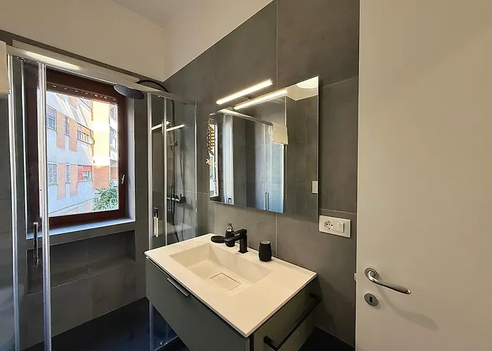 Casa Sulle Rive Del Tevere * Rzym